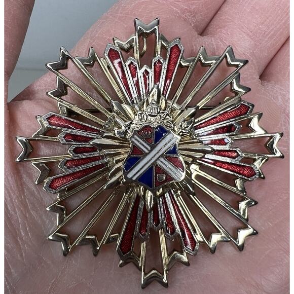 Vintage Mid-Century Heraldic Sunburst Shield Coat Of Arms Pendant Pin - Picture 1 of 7